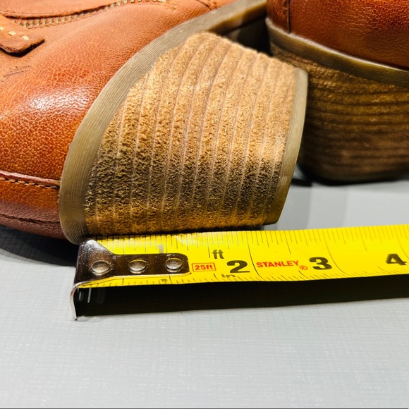 FRYE Ankle Booties Leather upper and inside good preloved condition size 7 M - Picture 15 of 16